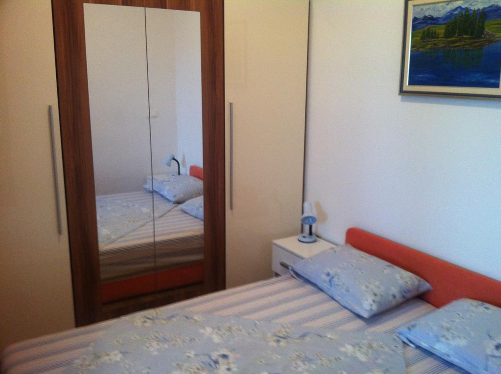 Apartment Nera Pula Cameră foto